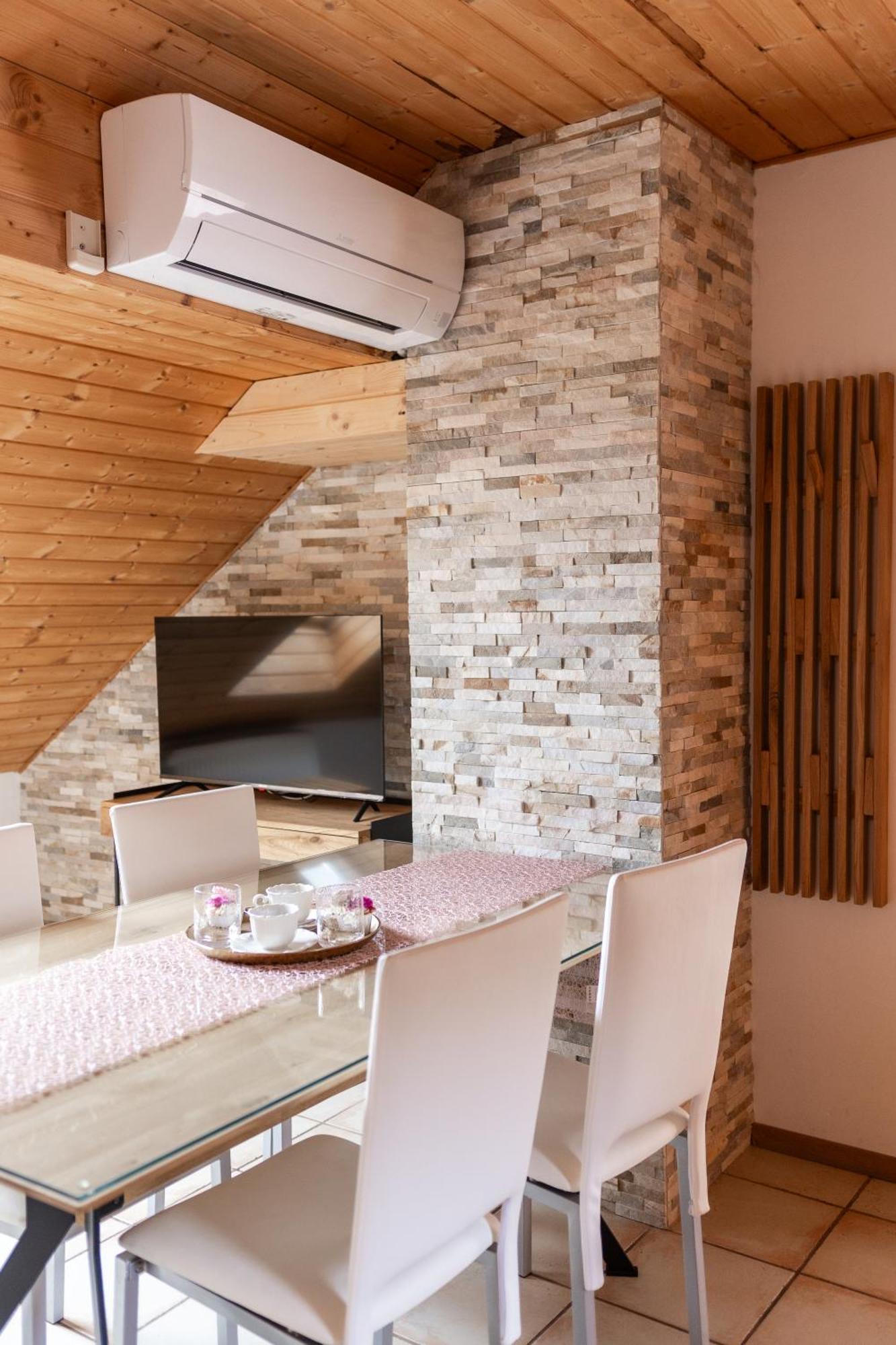 Hiša za goste Apartments-rooms Kocijancic